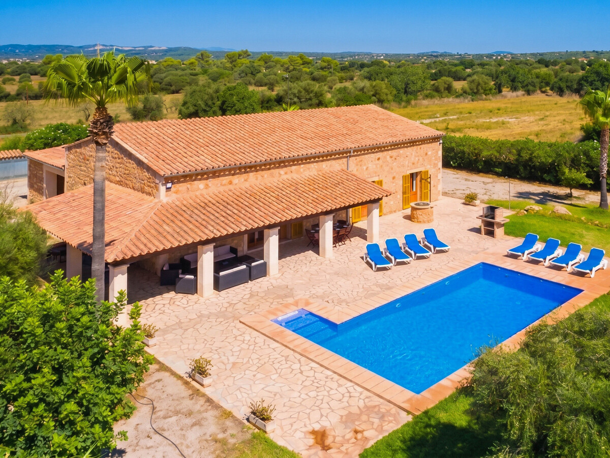 Gîte 4 chambres, piscine 10x5m, 16 min des plages - Photo 2