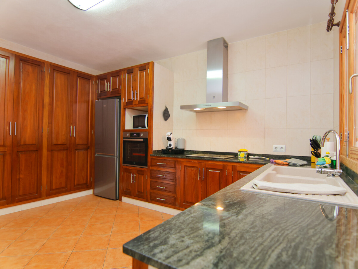 Gîte 4 chambres, piscine 10x5m, 16 min des plages - Photo 10
