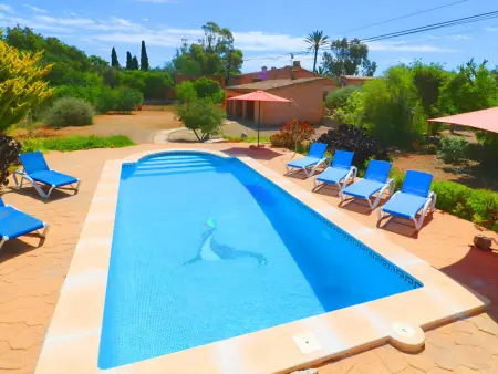 Location gite à Es Llombards, Belle Villa Majorquine avec Piscine Privée et Jardin à Es Llombards