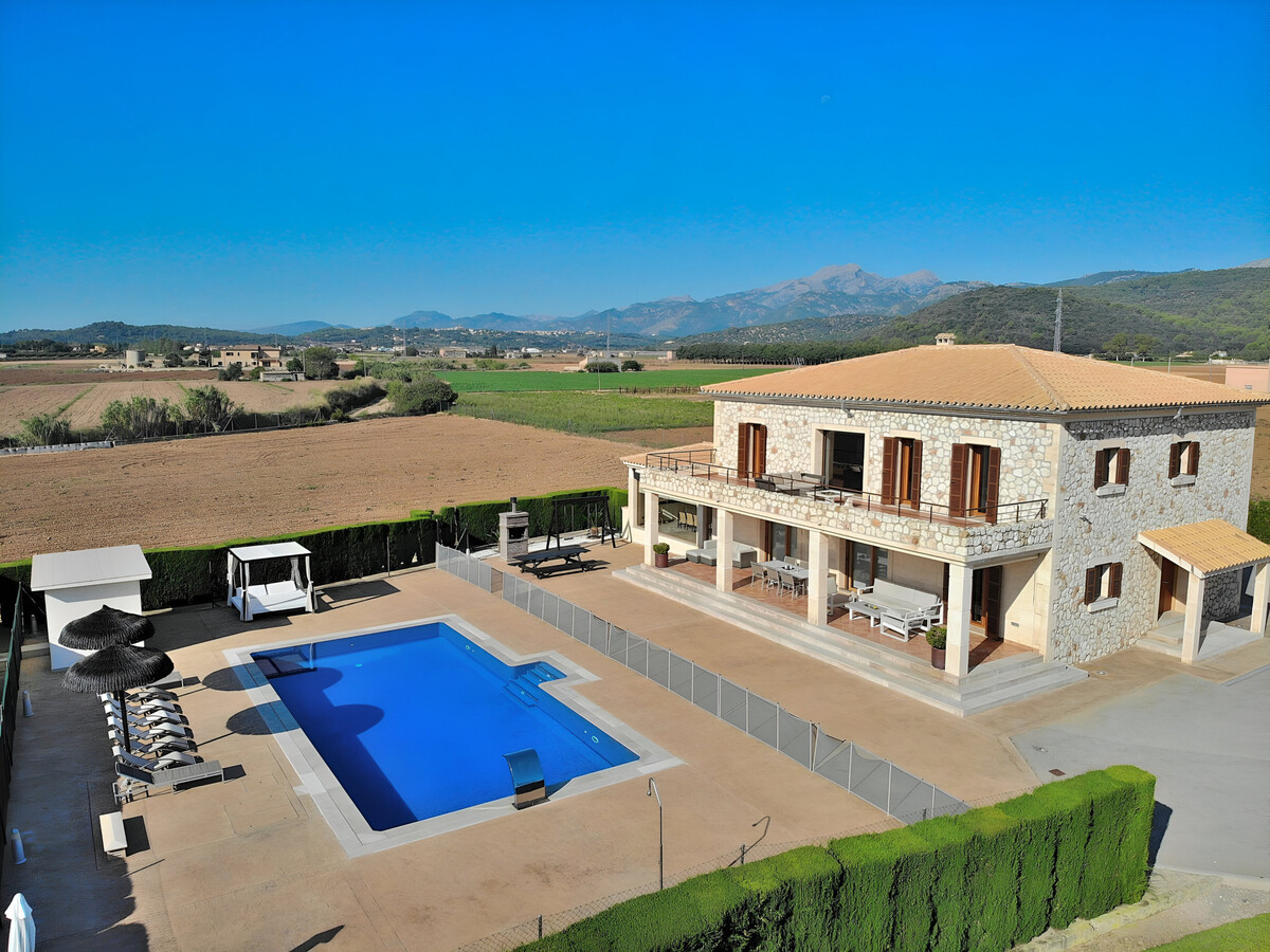 Villa moderne 250m² avec piscine 12x6m à Sa Pobla - Photo 2