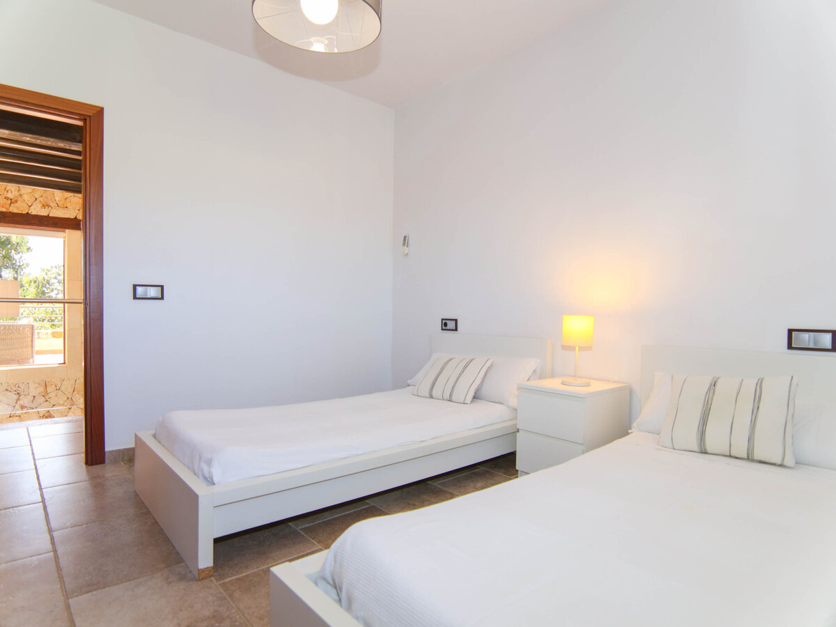 Villa moderne 250m² avec piscine 12x6m à Sa Pobla - Photo 30