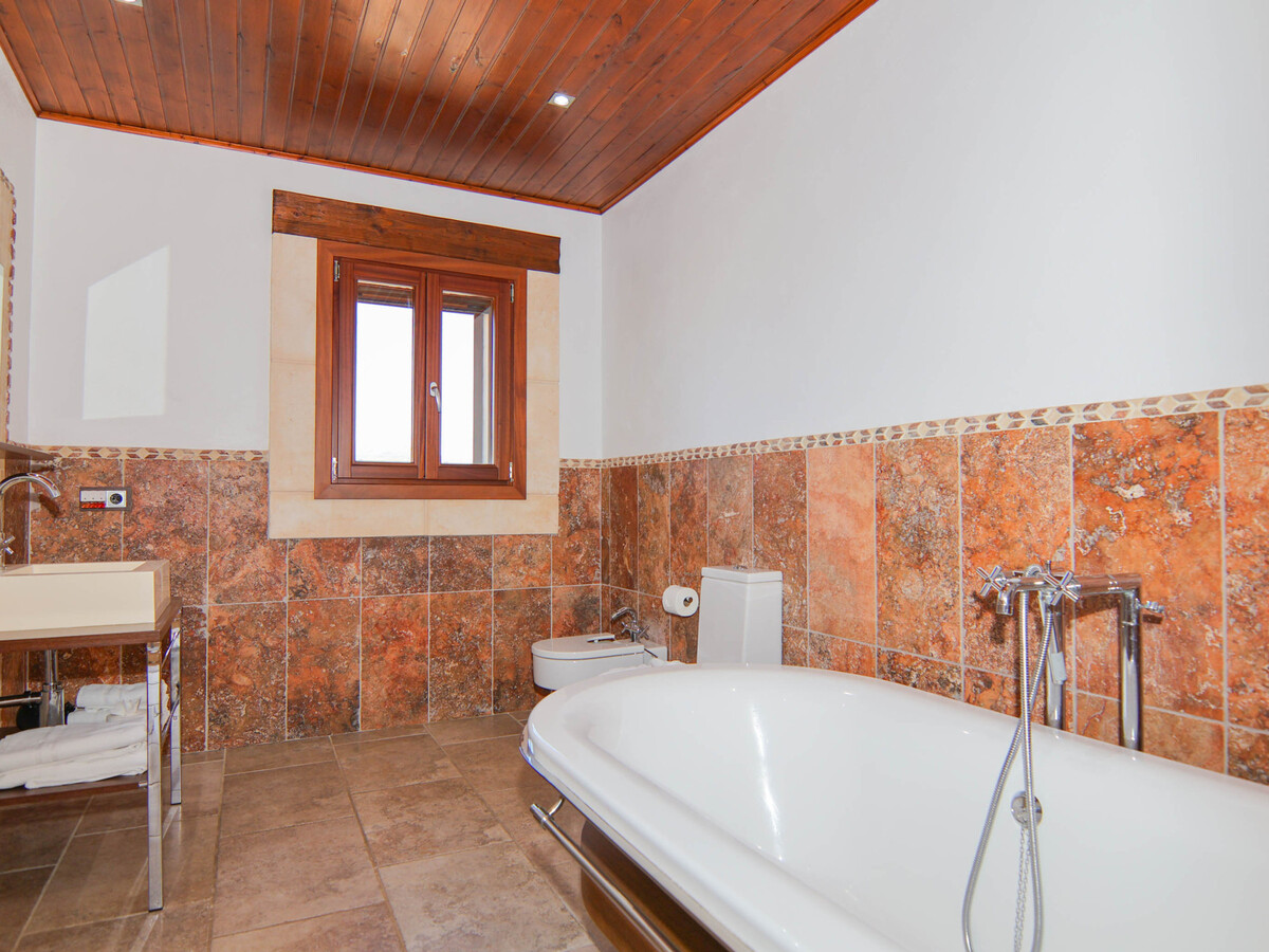 Villa moderne 250m² avec piscine 12x6m à Sa Pobla - Photo 36