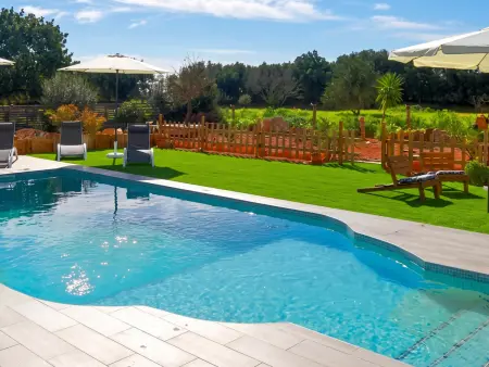 Villa 9 pers., 4 chambres + studio, piscine salée : photo 4