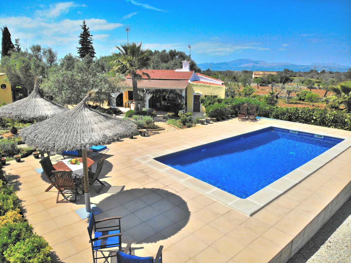 Chalet rustique 4 pers. piscine 9x4m à Santa Margalida - Photo 1