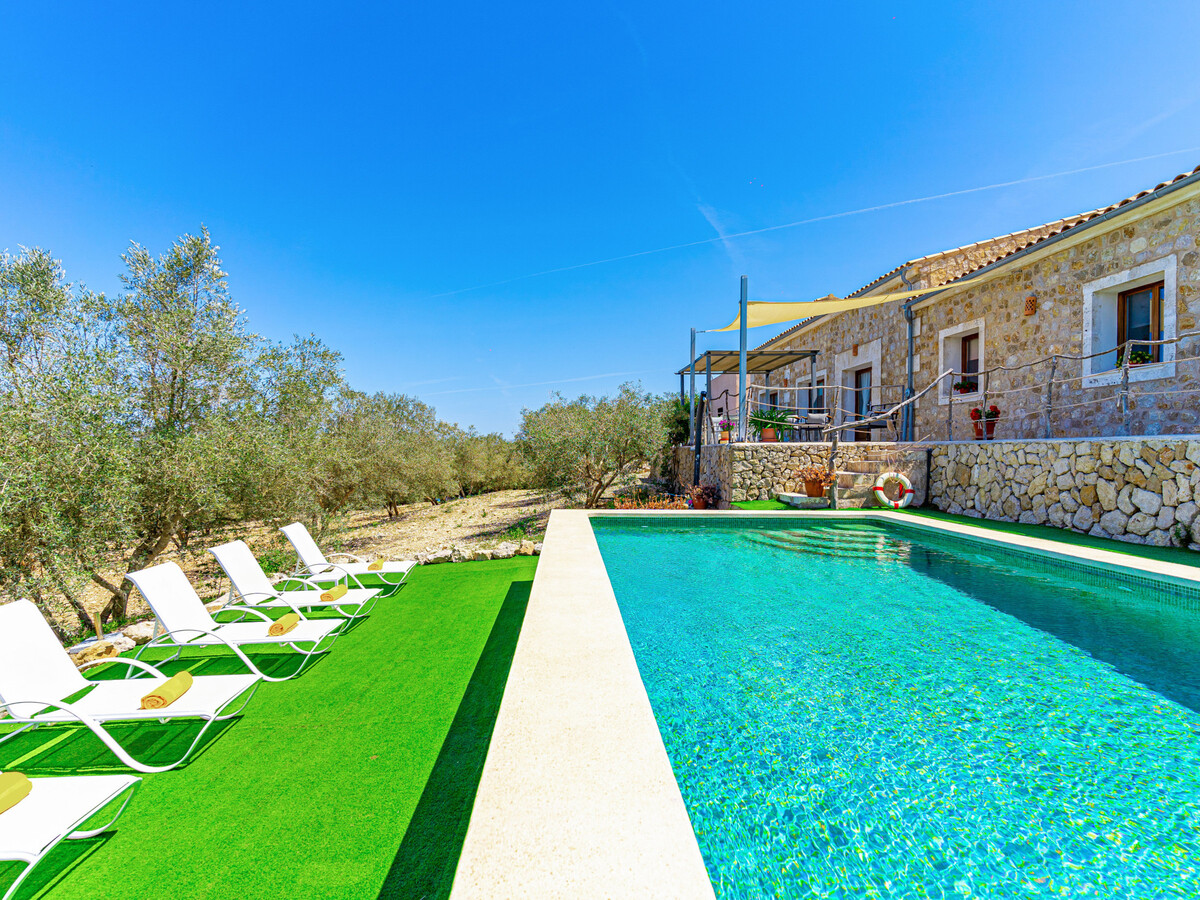 Caluix, villa en pierre avec piscine 8×4 à Sineu - Photo 1