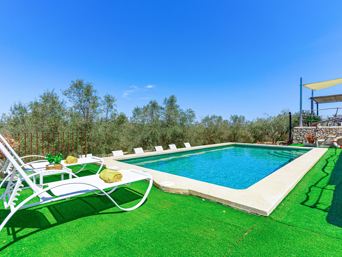 Caluix, villa en pierre avec piscine 8×4 à Sineu - Photo 6