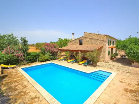 Location gite à Lloret de Vistalegre, Finca rurale avec piscine et cheminée à Lloret de Vistalegre