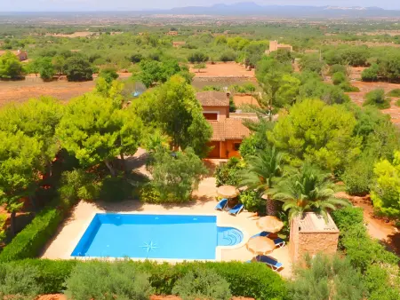 Location gite à Campos, Finca Majorquine avec Piscine Privée et Climatisation