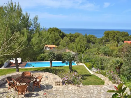 Location maison à Artà, Charmante maison avec piscine et vue à Betlem