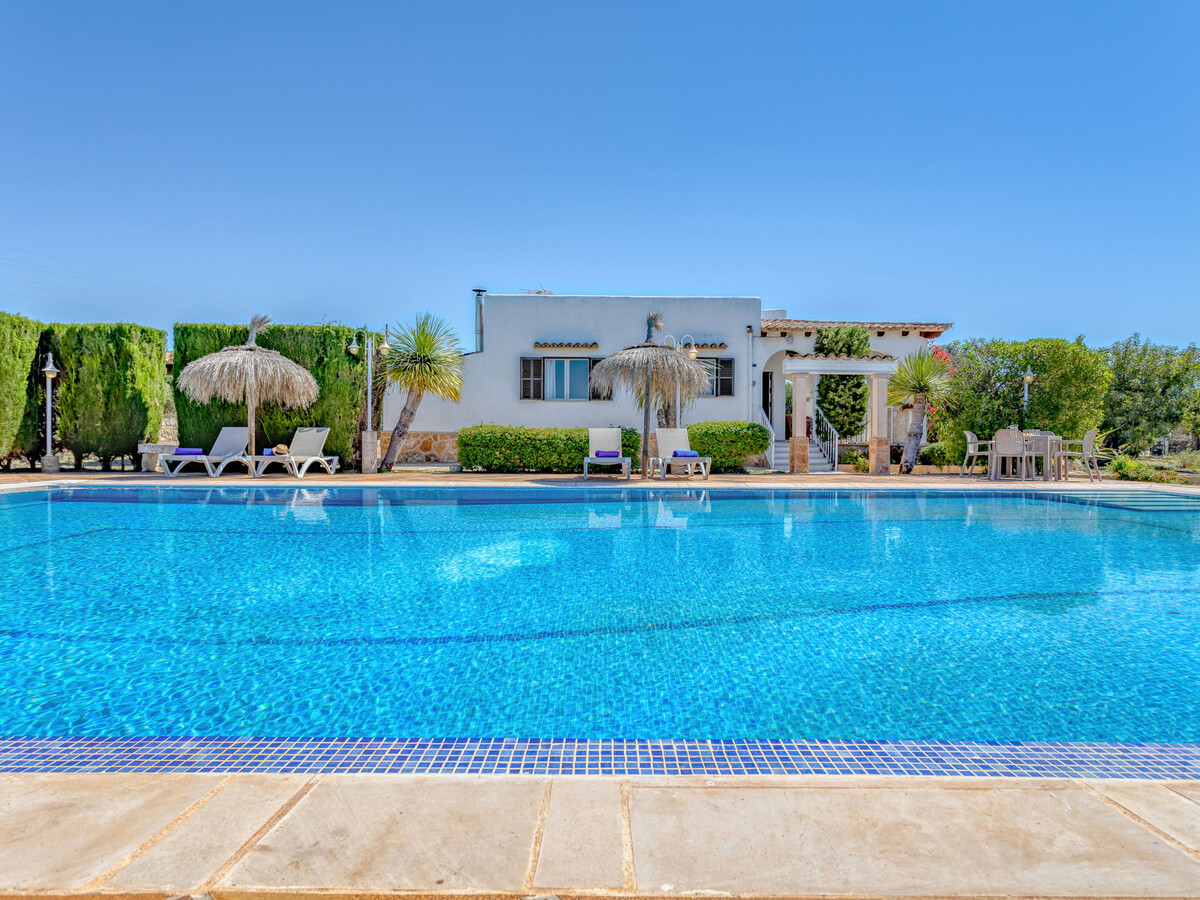 Chalet Irene à Santanyí, 2 chambres avec piscine 7×17m - Photo 2