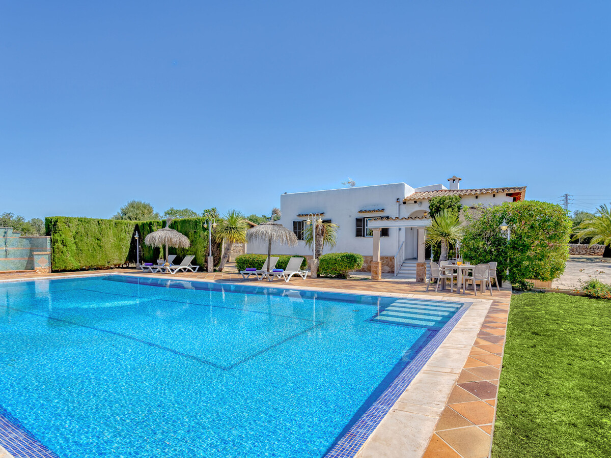 Chalet Irene à Santanyí, 2 chambres avec piscine 7×17m - Photo 4