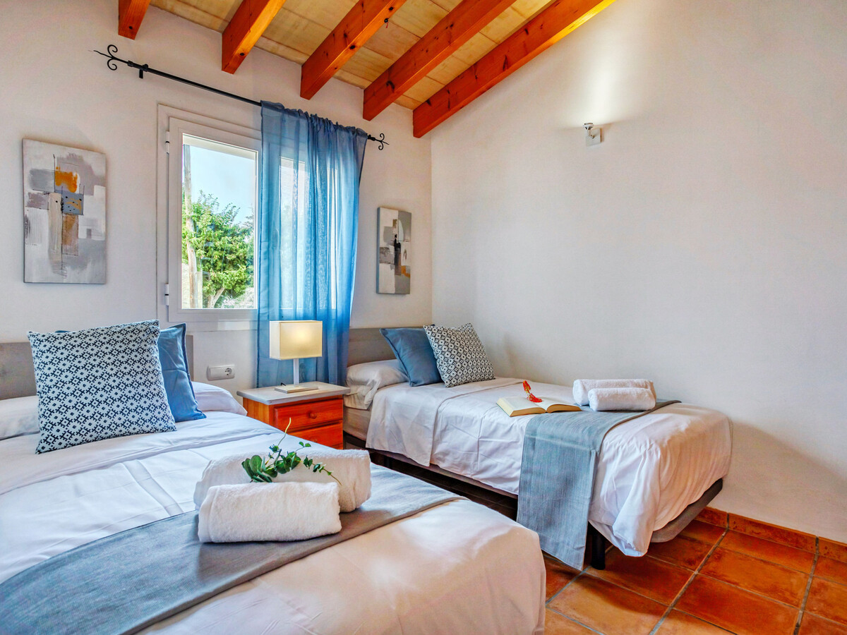Maison neuve piscine privée près plage Cala Llombards - Photo 13