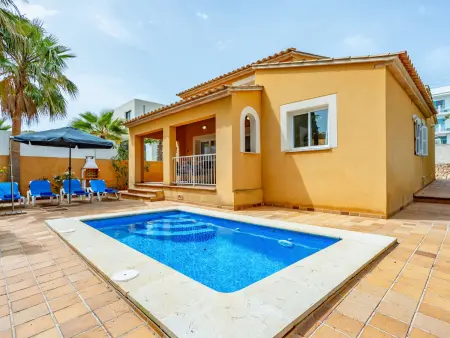Location maison à Cala Llombards, Maison neuve près plage Cala Llombards avec piscine