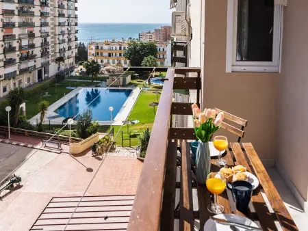 Location appartement à Benalmádena, Charmant studio avec piscine à Benalmádena, proche plage