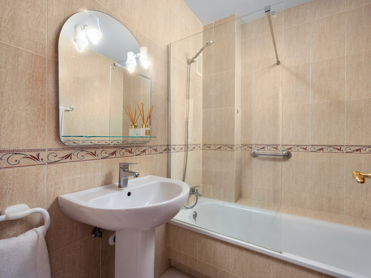 Appartement 2 ch avec vue mer et piscine à Mijas Costa - Photo 22