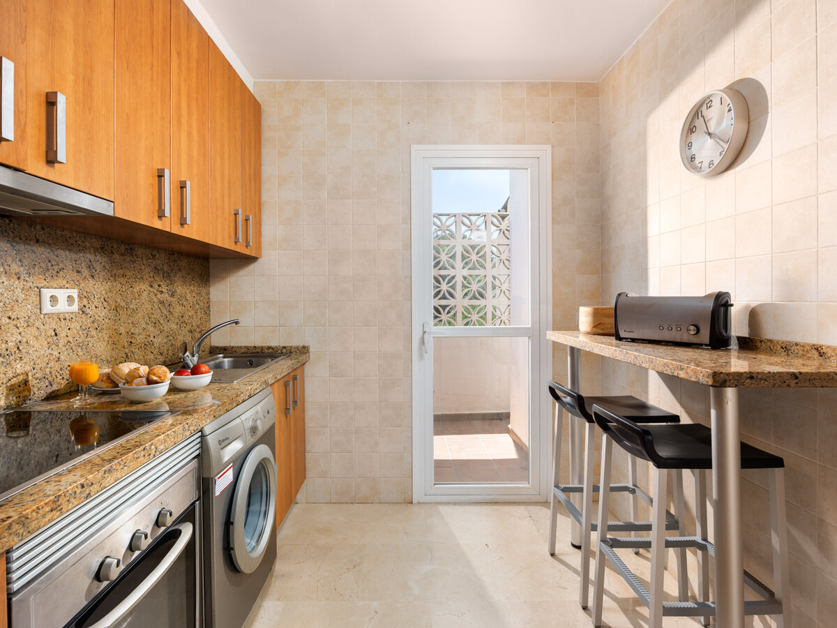 Appartement 2 chambres avec vue mer et piscine chauffée - Photo 8