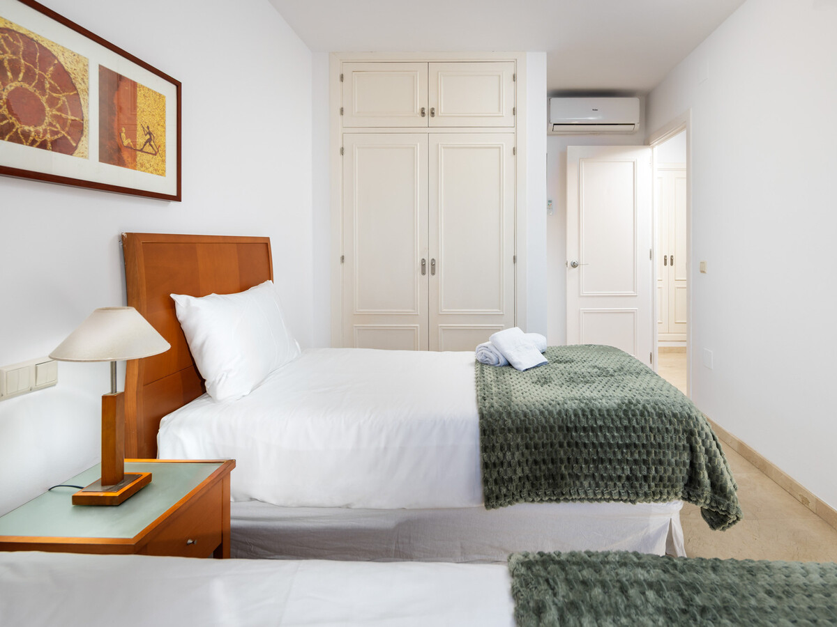 Appartement 2 chambres avec vue mer et piscine chauffée - Photo 13