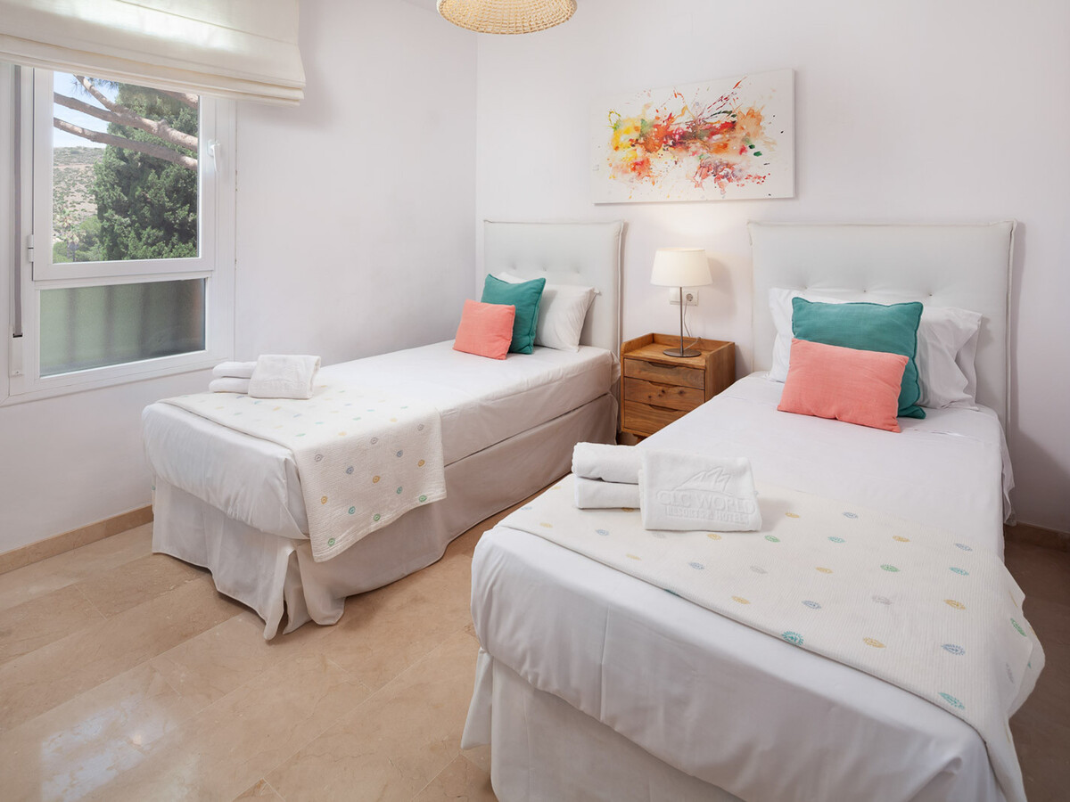 Appartement 2 chambres à Mijas Costa, vue mer et piscines - Photo 11