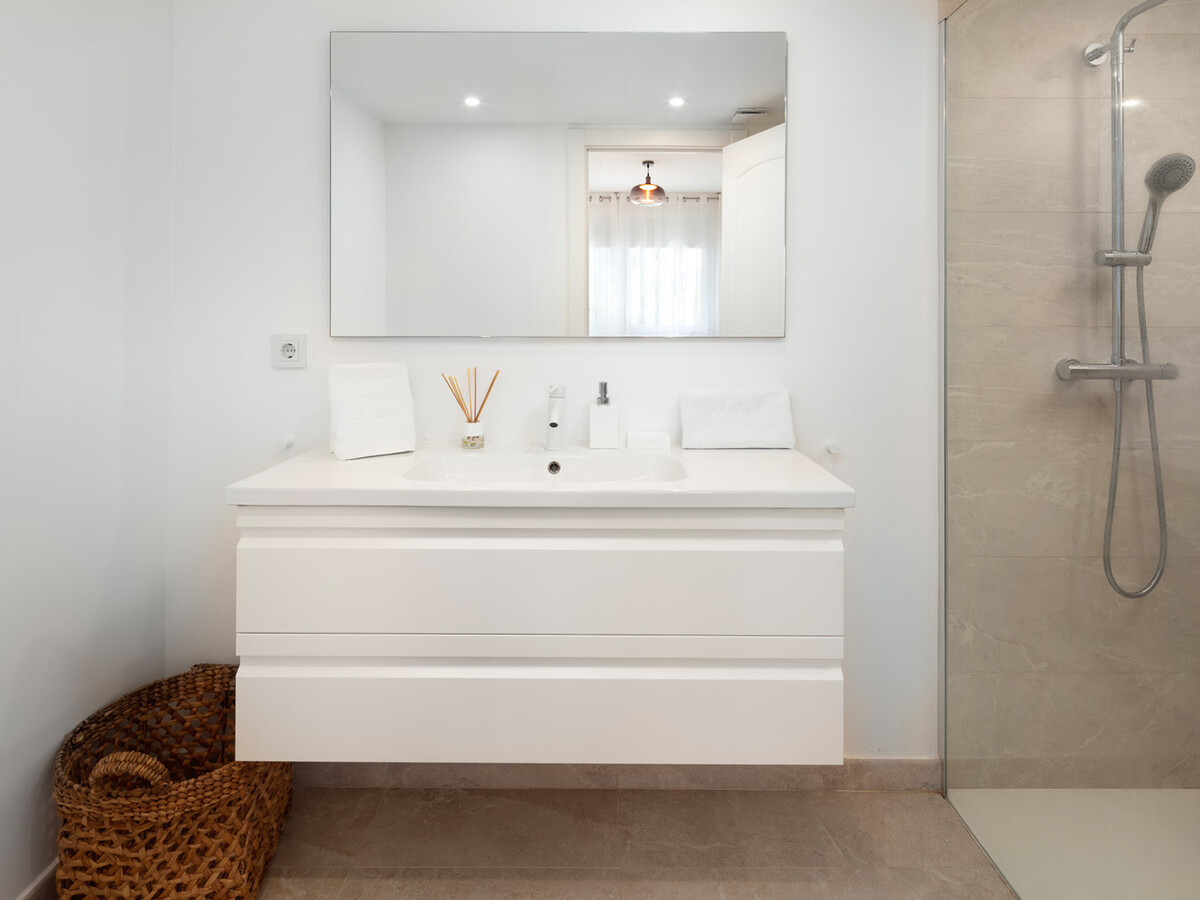 Appartement 3 chambres lumineux avec piscine à Marbella - Photo 18