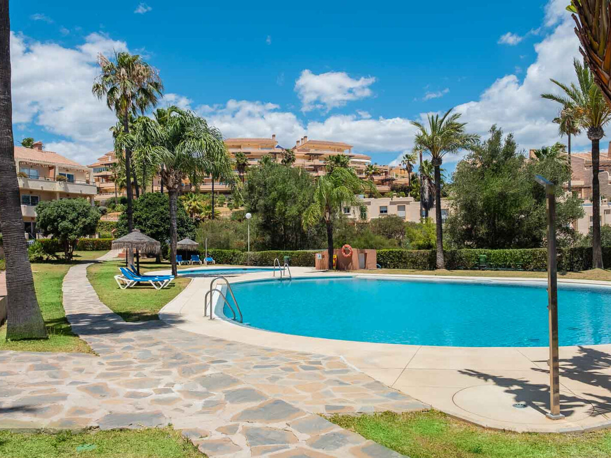 Appartement 2 chambres Mijas Costa, vue mer et piscines - Photo 5