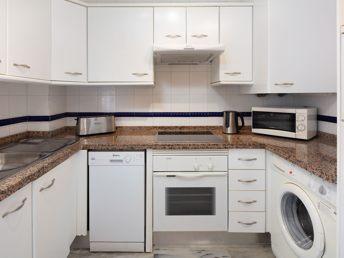 Appartement 2 chambres Mijas Costa, vue mer et piscines - Photo 11