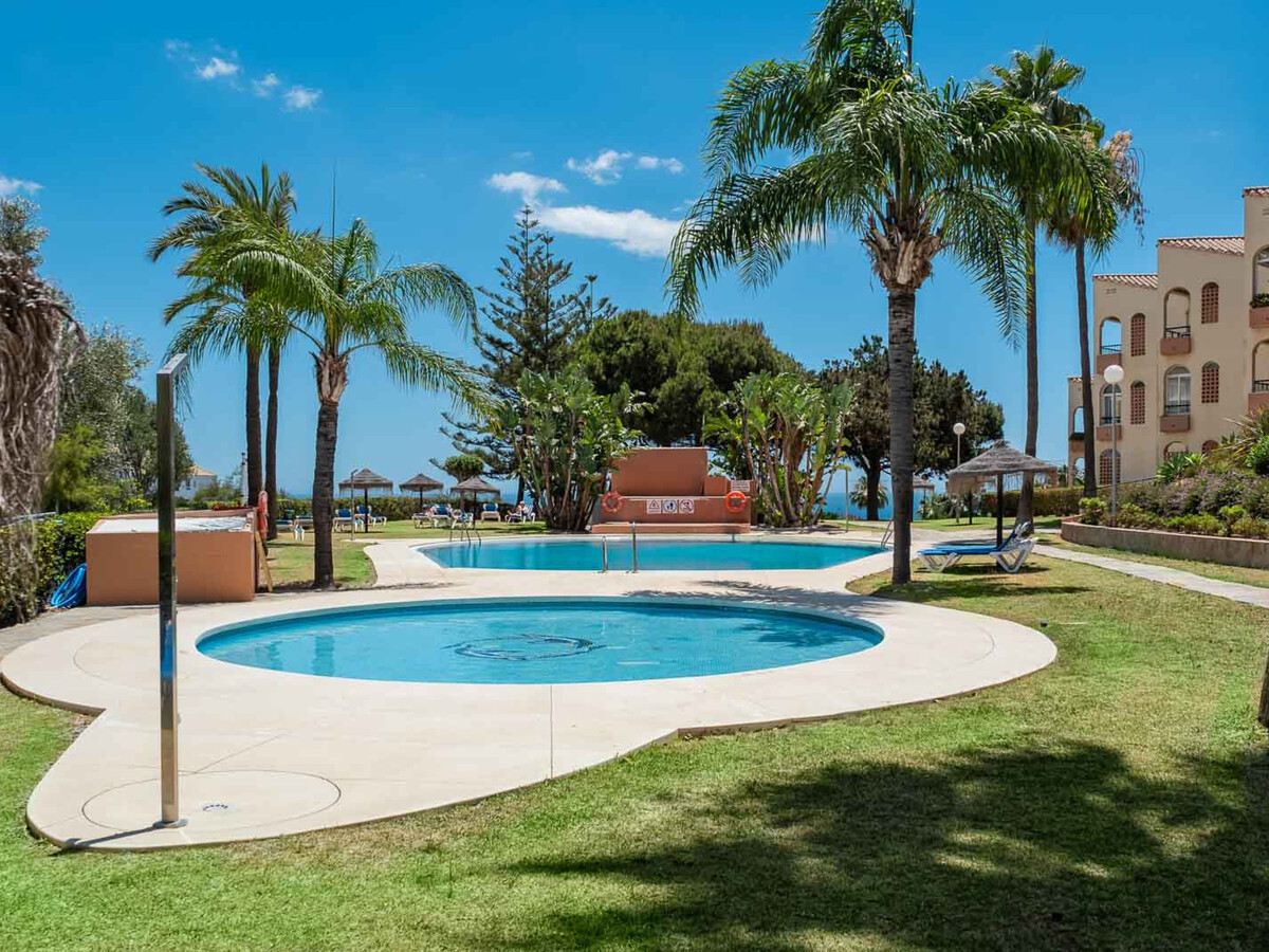 Appartement 2 chambres Mijas Costa, vue mer et piscines - Photo 24