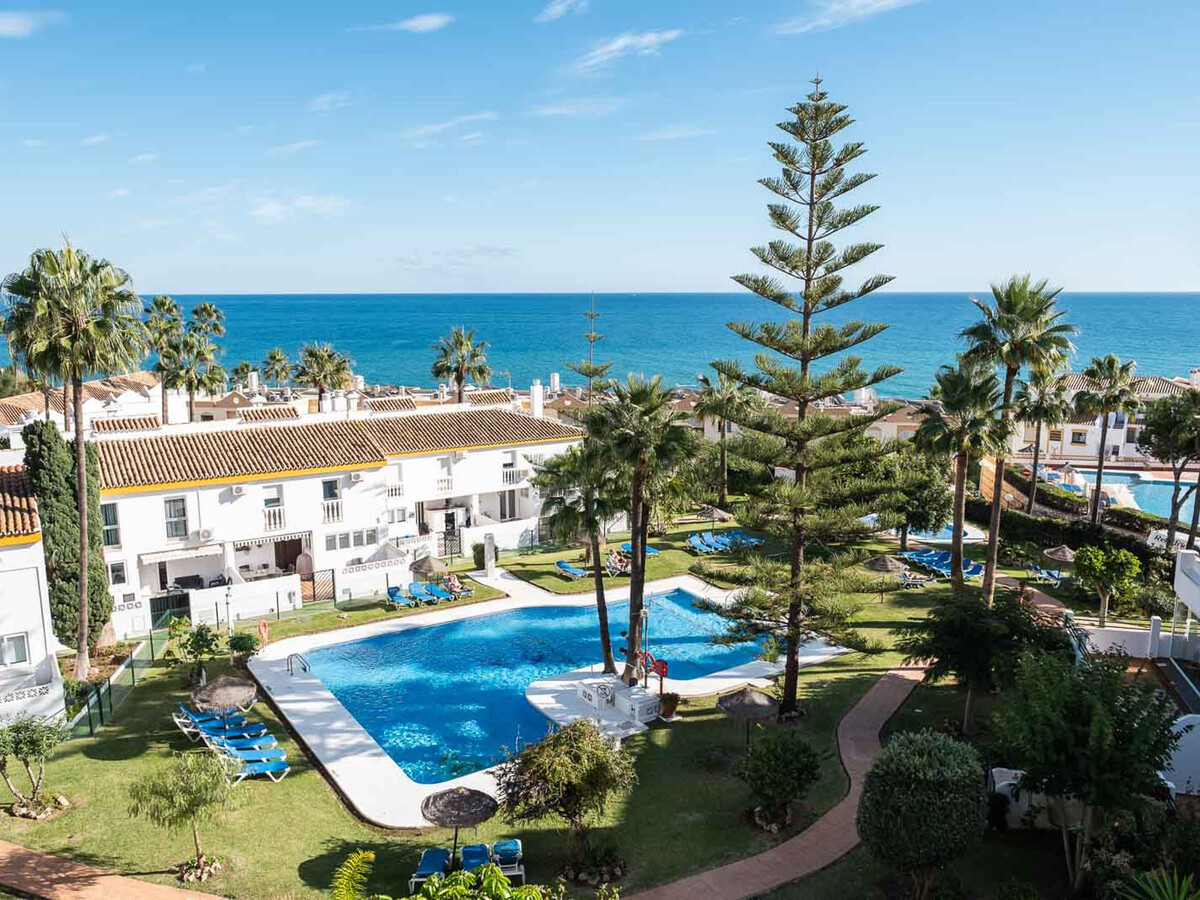 Appartement 57m² lumineux à Mijas Costa, vue mer et piscine - Photo 2