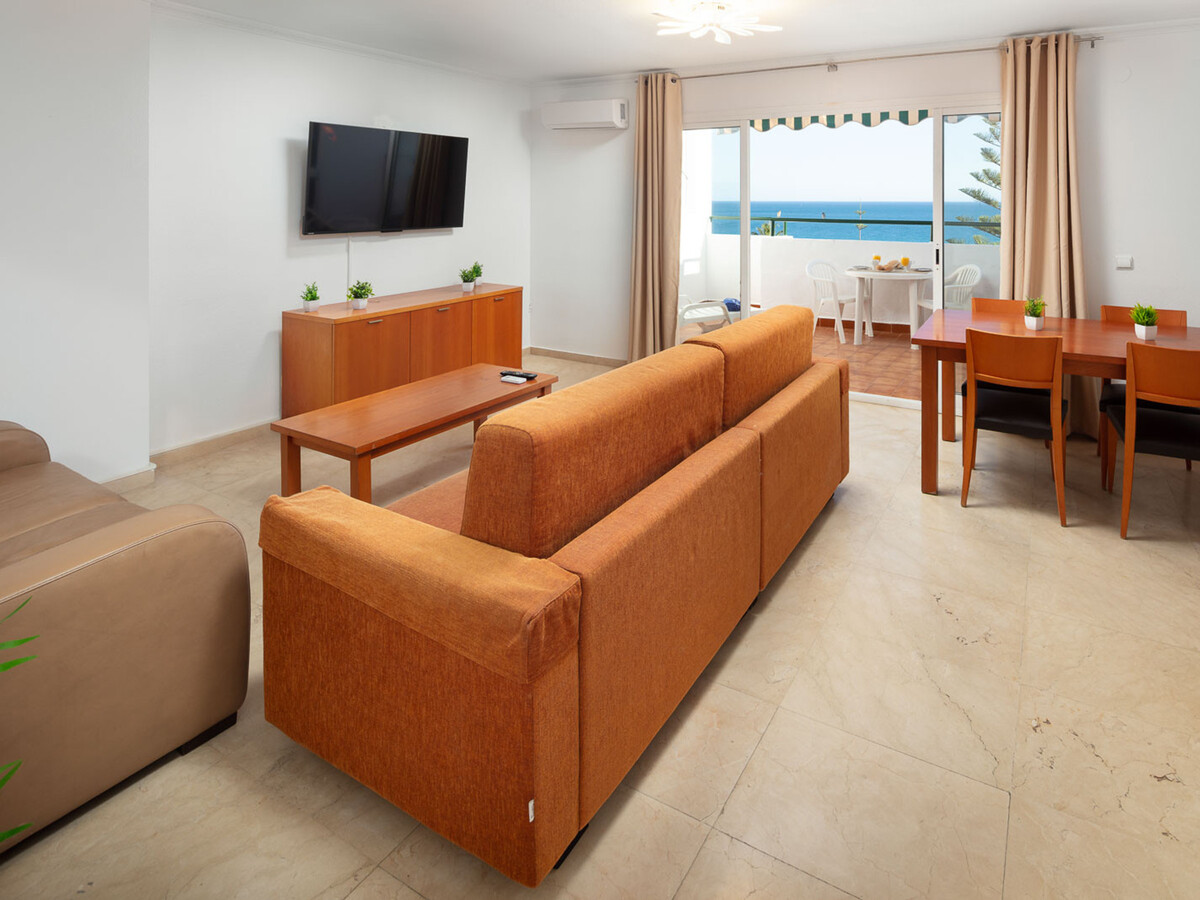 Appartement 57m² lumineux à Mijas Costa, vue mer et piscine - Photo 7