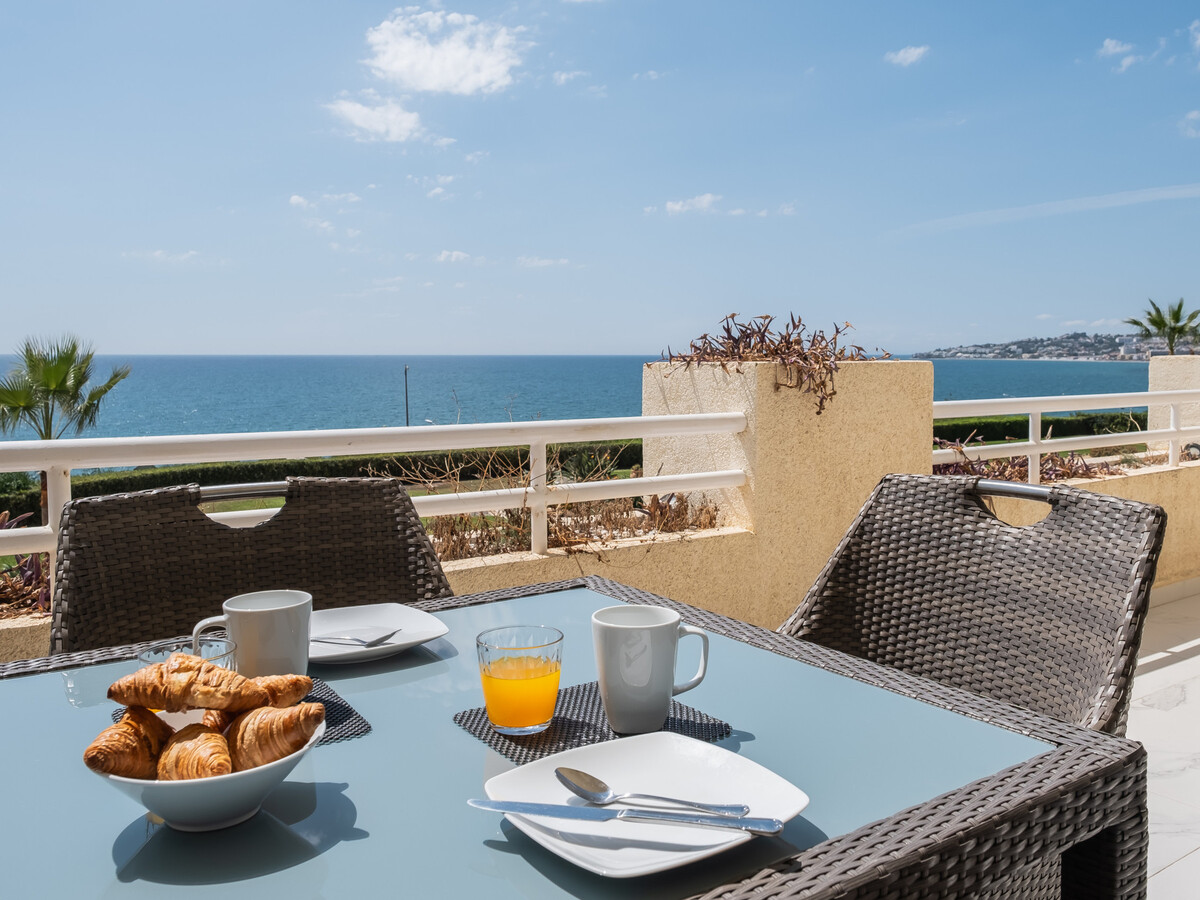 Appartement front de mer 2 chambres, piscine - Mijas Costa - Photo 25