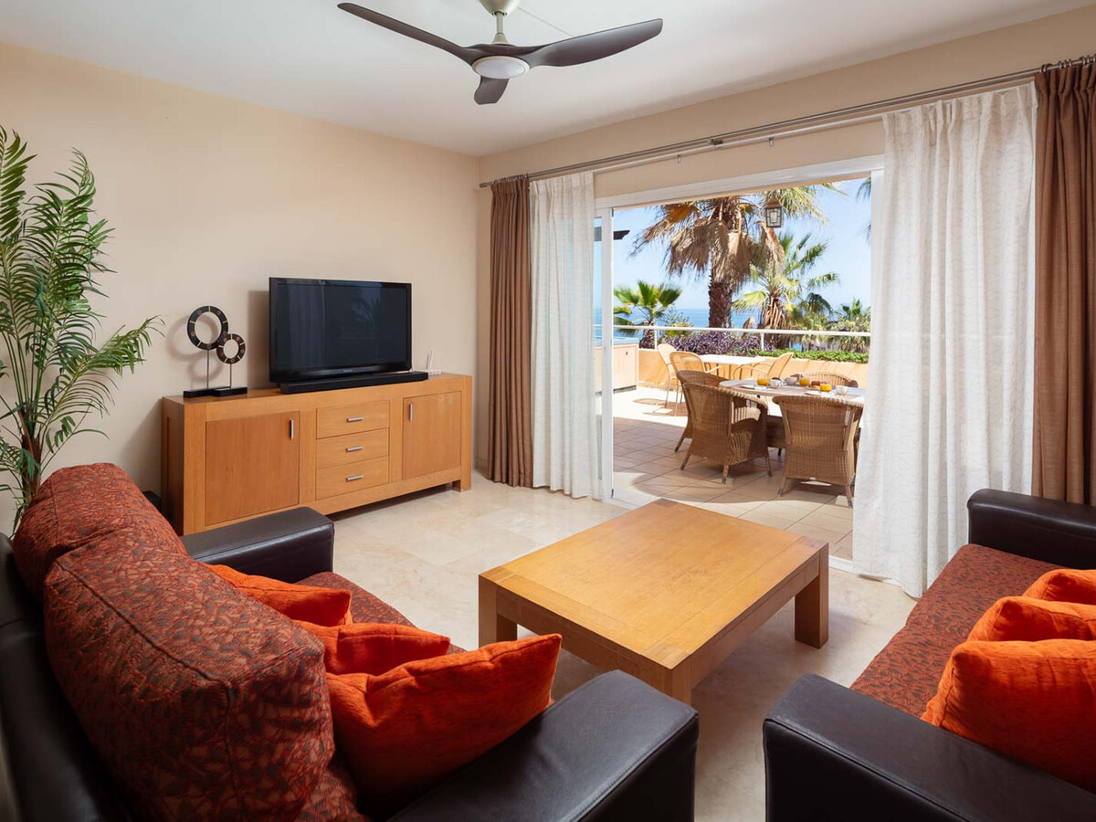 Appartement front de mer, 2 ch., piscine chauffée à Mijas - Photo 8