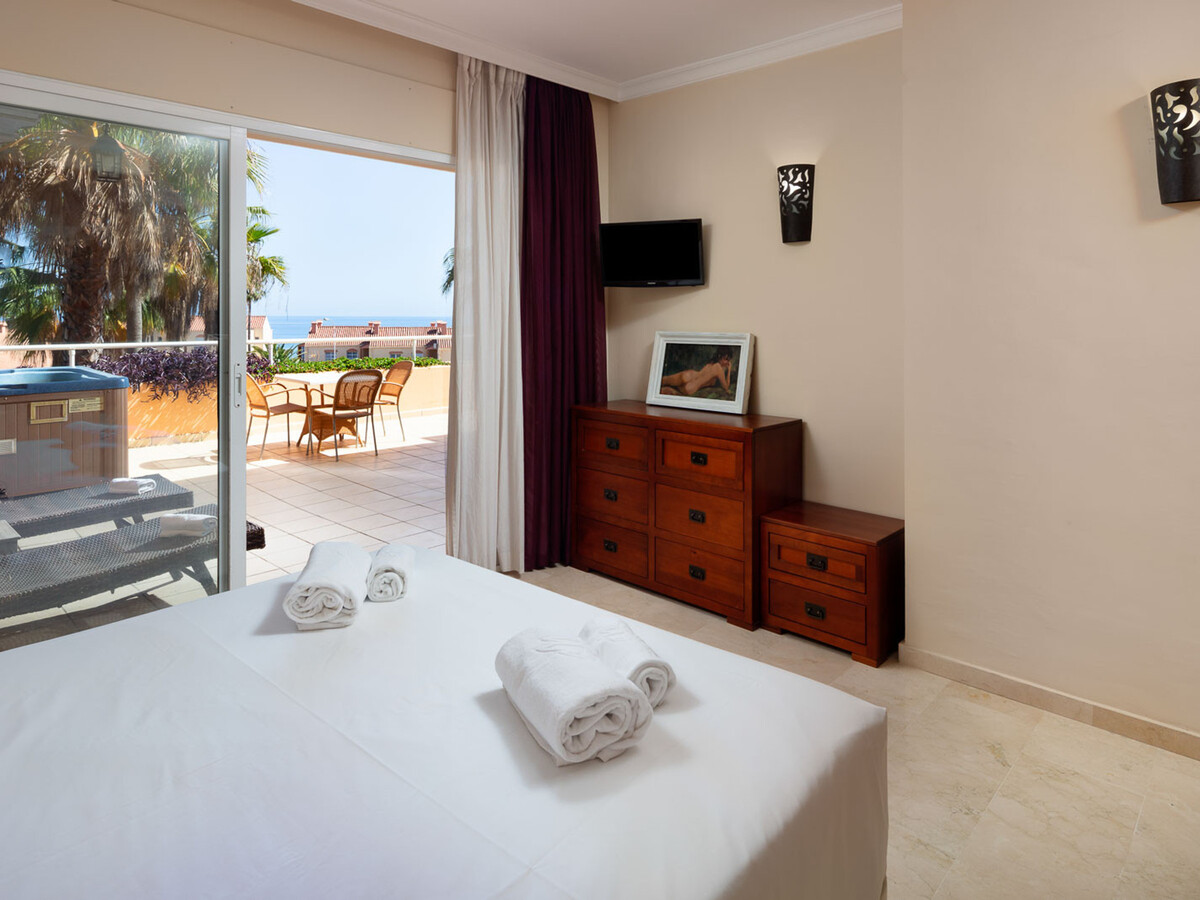 Appartement front de mer, 2 ch., piscine chauffée à Mijas - Photo 11