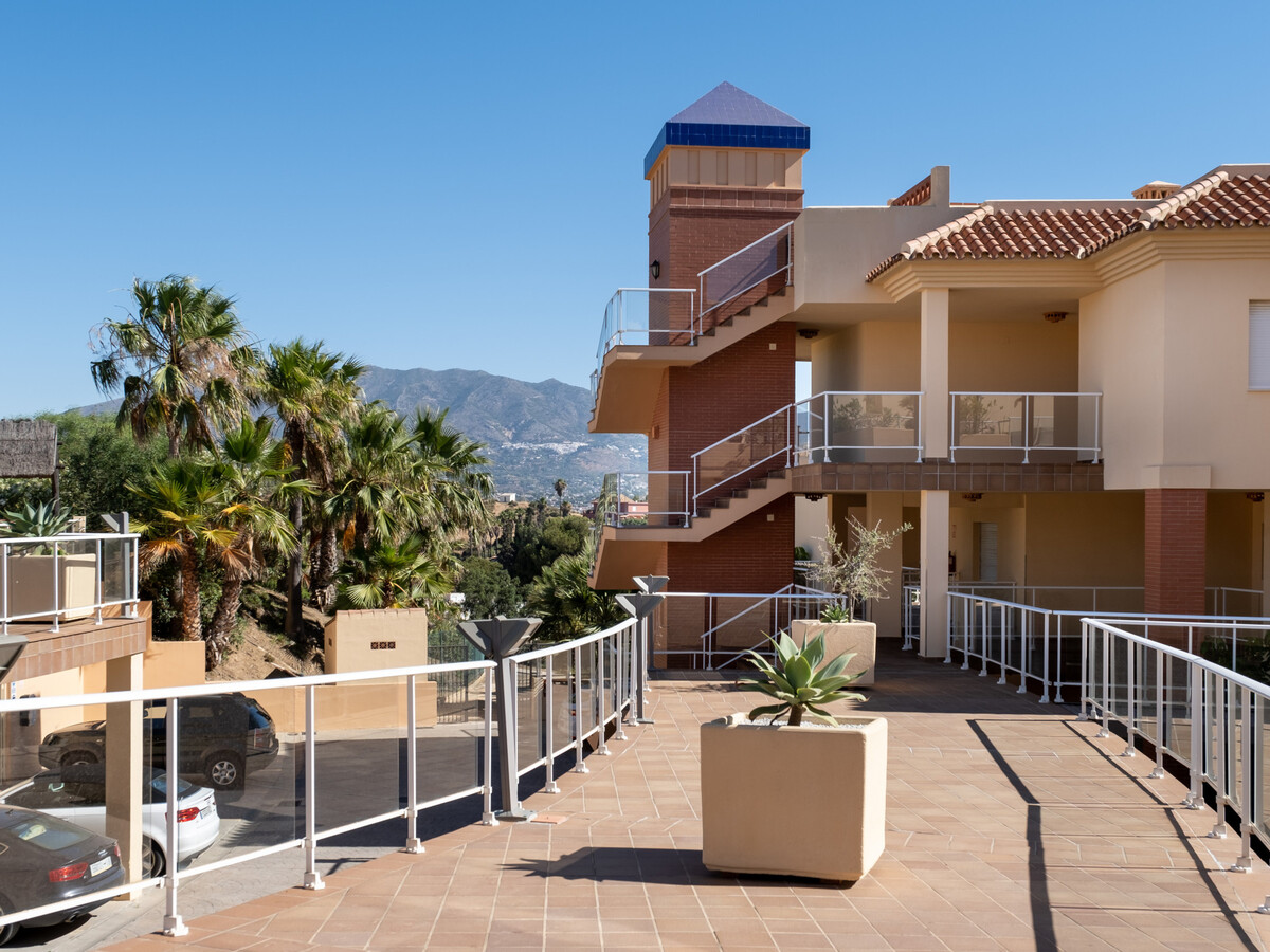 Appartement front de mer, 2 ch., piscine chauffée à Mijas - Photo 21
