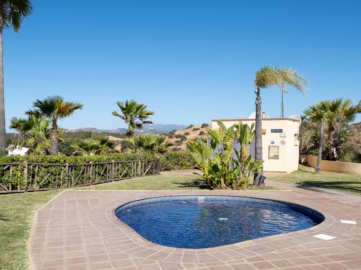 Appartement front de mer, 2 ch., piscine chauffée à Mijas - Photo 25