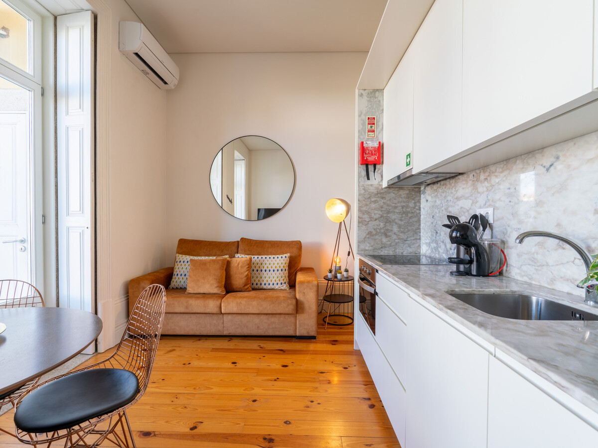 Studio avec terrasse privée au cœur de Porto - Photo 2
