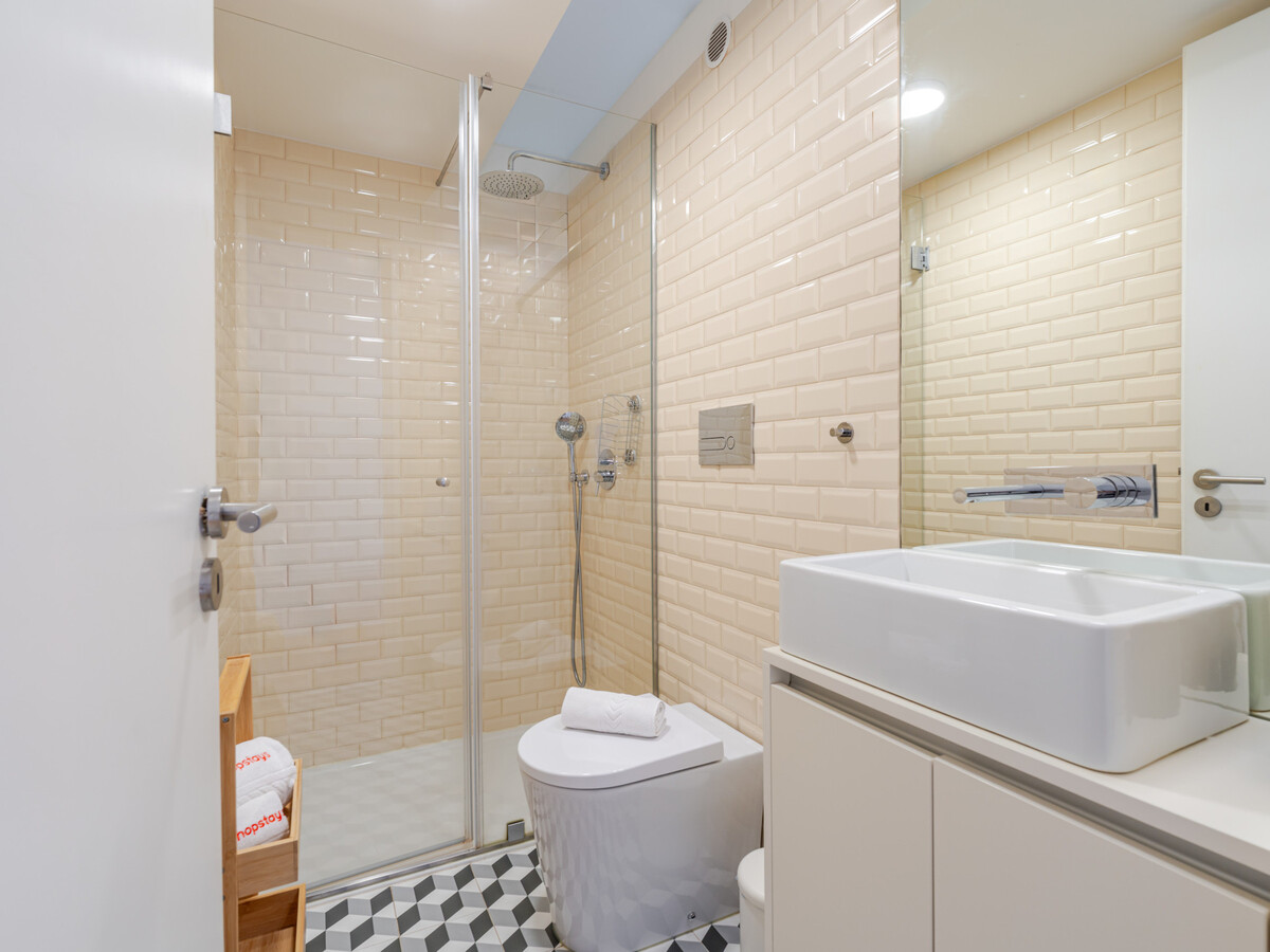 Studio avec terrasse privée au cœur de Porto - Photo 16