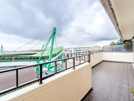 Location appartement à Lisbonne, Appartement Moderne 3 Chambres, Vue sur Stade à Lisbonne