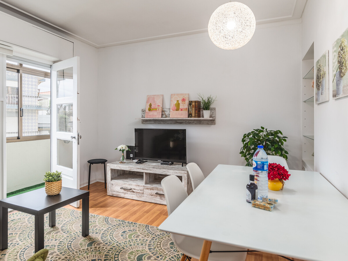 Appartement 3 pers. à Gaia, 450 m du métro Santo Ovídio - Photo 2