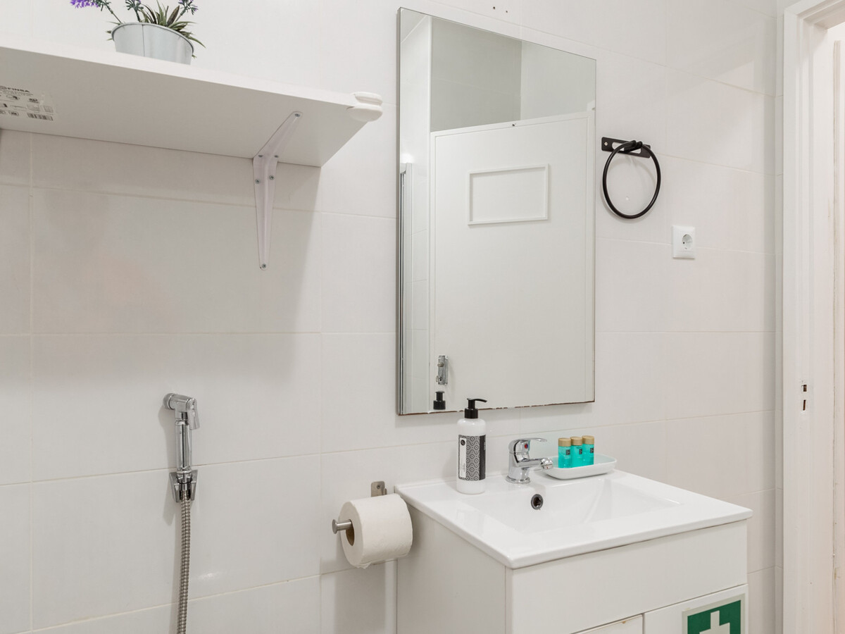 Appartement 3 pers. à Gaia, 450 m du métro Santo Ovídio - Photo 14