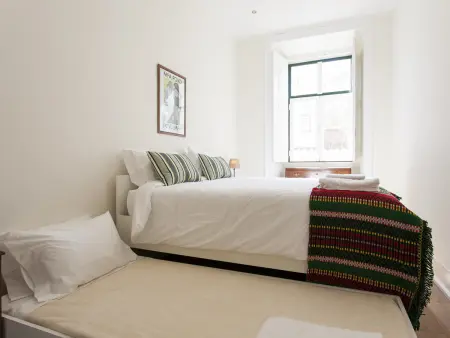 Appartement 6 chambres, 25 personnes face au Miradouro à Lisbonne : photo 18
