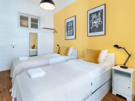 Appartement 5 chambres Chiado, 10 personnes près Praça Luís de Camões : photo 16