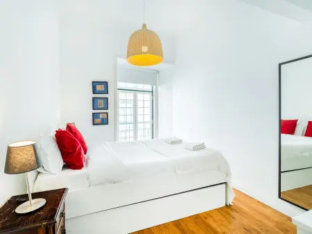 Appartement 5 chambres Chiado, 10 personnes près Praça Luís de Camões : photo 17