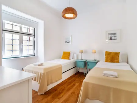 Appartement 5 chambres Chiado, 10 personnes près Praça Luís de Camões : photo 21