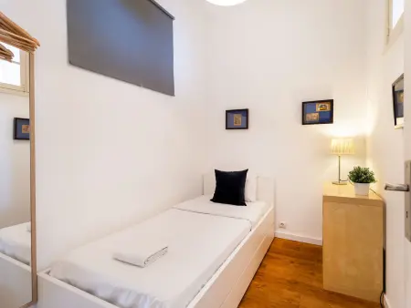 Appartement 5 chambres Chiado, 10 personnes près Praça Luís de Camões : photo 25