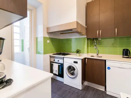 Appartement 5 chambres Chiado, 10 personnes près Praça Luís de Camões : photo 26