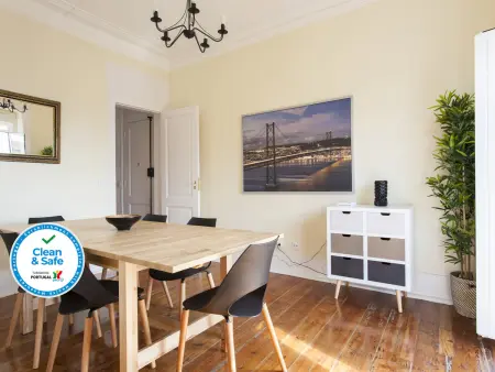 Location appartement à Lisbonne, Appartement 4 chambres pour 16 personnes au centre de Lisbonne