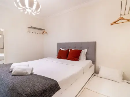 Appt 4 chambres Bairro Alto - 15 personnes, centre Lisbonne : photo 8