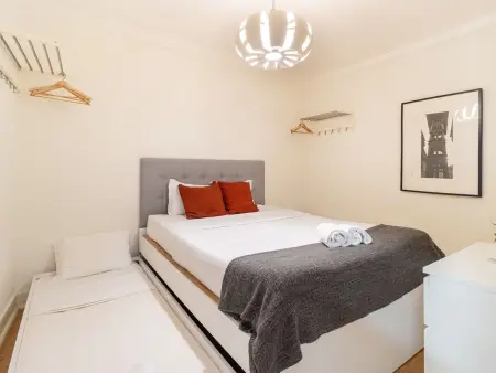 Appt 4 chambres Bairro Alto - 15 personnes, centre Lisbonne : photo 9