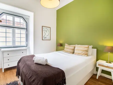 Appartement 4 chambres Chiado, 10 personnes près Praça Luís de Camões : photo 12
