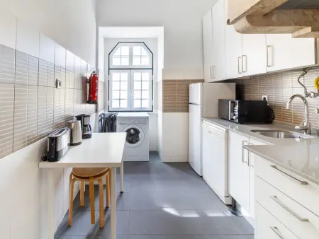 Appartement 4 chambres Chiado, 10 personnes près Praça Luís de Camões : photo 21