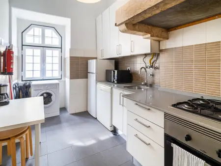 Appartement 4 chambres Chiado, 10 personnes près Praça Luís de Camões : photo 22
